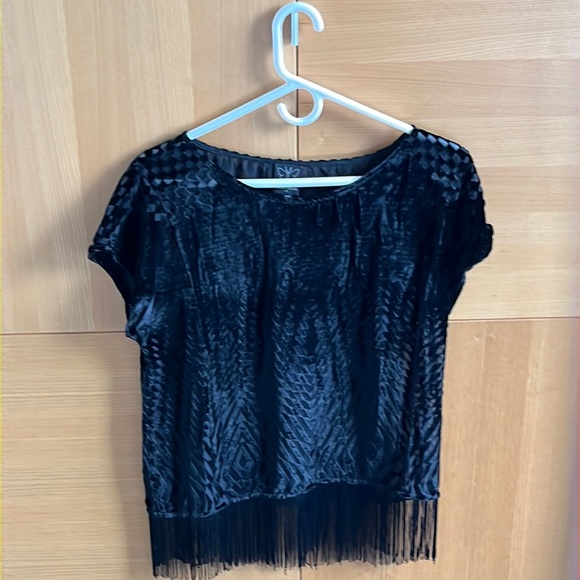Ella Moss Tops - ELLA MOSS . Women’s Black Fringed Top